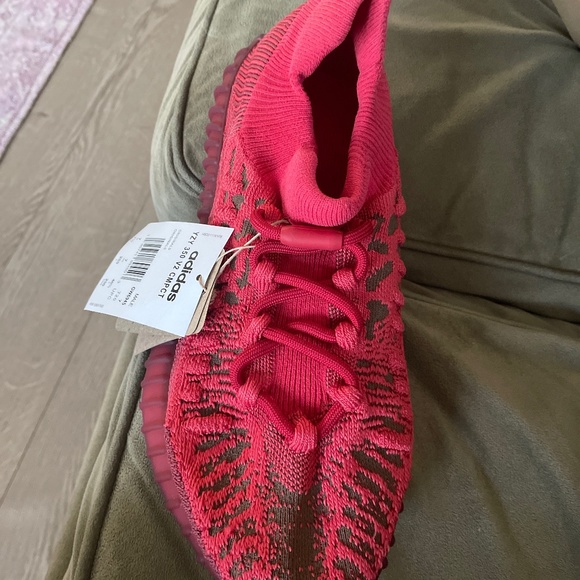 Yeezy | Shoes | Original Yzy 35 V2 Cmpct | Poshmark